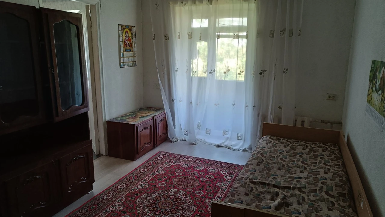 For Sale: 3 rooms, Vladimir Sirenko Street (Loktykhova)