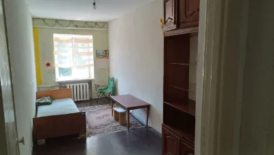 For Sale: 3 rooms, Vladimir Sirenko Street (Loktykhova)