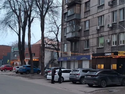 For Sale: 2-room Stalin-era apartment, separate rooms, address: Sachko Street/Center