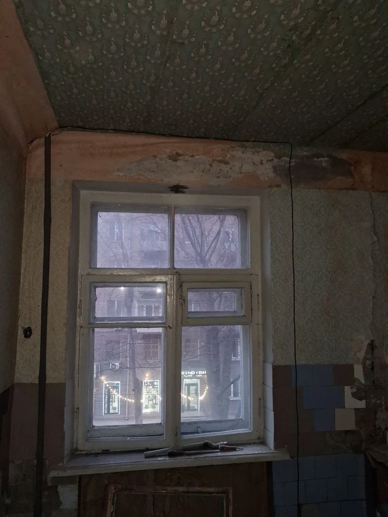 For Sale: 2-room Stalin-era apartment, separate rooms, address: Sachko Street/Center