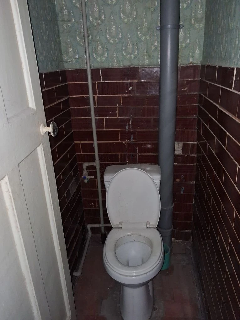 For Sale: 2-room Stalin-era apartment, separate rooms, address: Sachko Street/Center