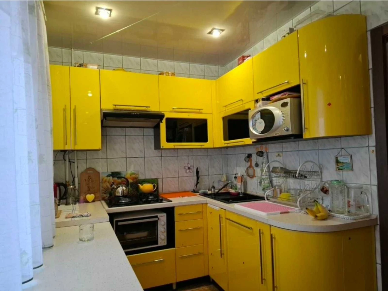 SALE of a 3-room apartment on the left bank (sale possible at)