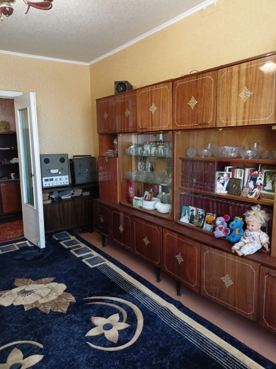 Продаж: 3-кімнатна квартира на Левому березі, 1 мікрорайон