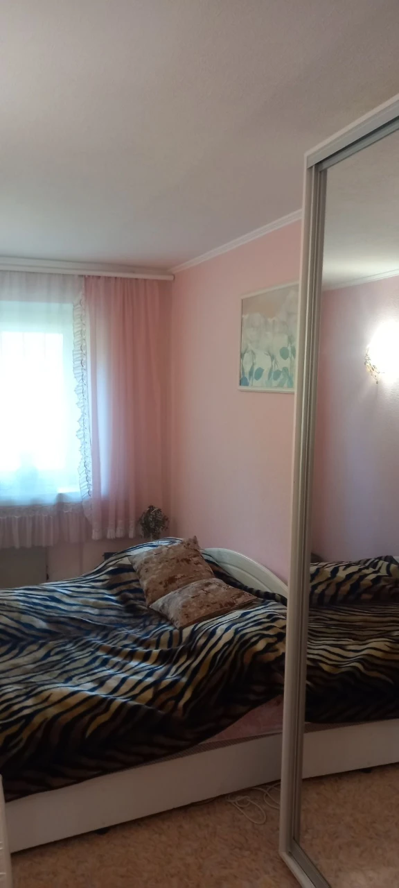 Продаж 3-кімнатної квартири 60м² в будинку на 5 поверсі.