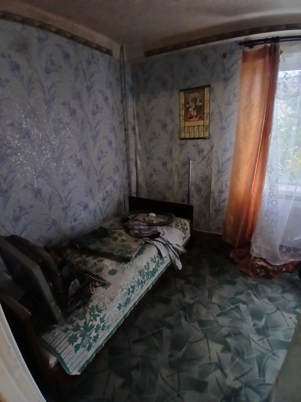 Продам 2-кімнатну квартиру по вулиці Михайла Грушевського V.