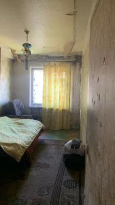 Продам 2 к.кв. под ремонт, ул. Матросова