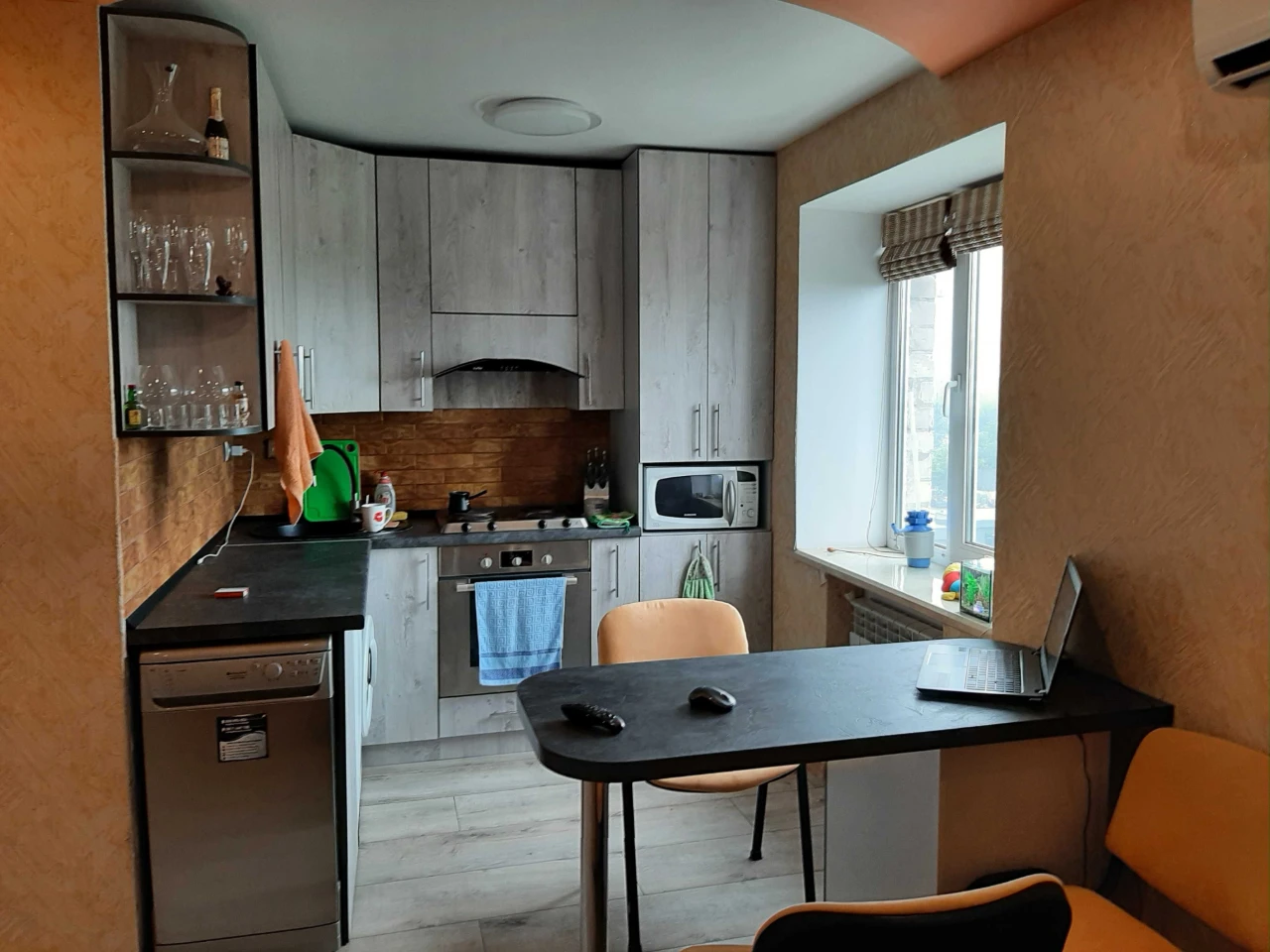 ПРОДАЖ ОДНОКІМНАТНОЇ КВАРТИРИ (вул. Сергія Слісаренка) (Н)