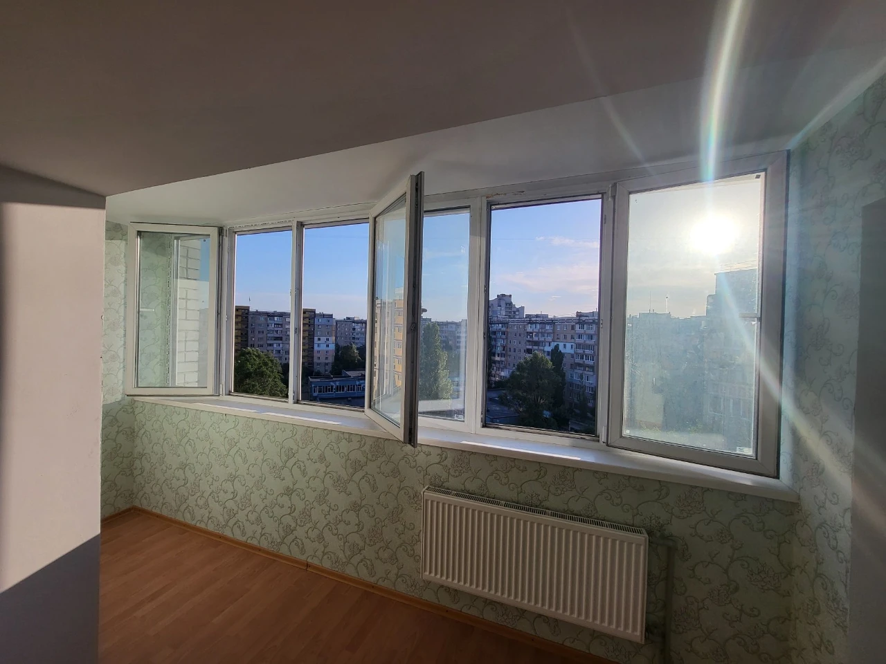 Продаётся 3-комнатная квартира 94 м² в доме ОСББ. Левый бере