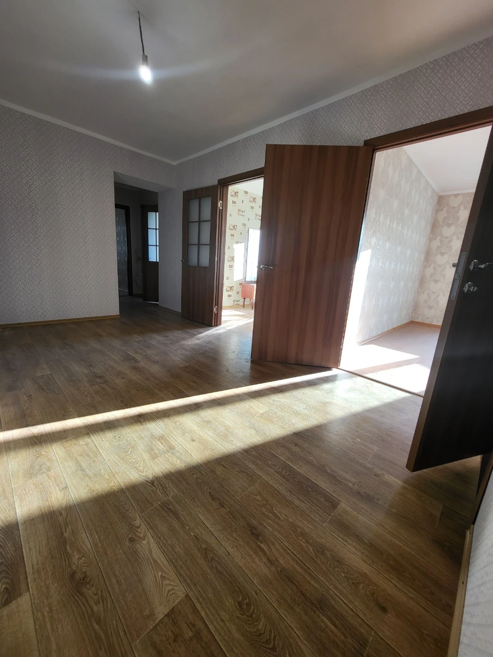 Продаётся 3-комнатная квартира 94 м² в доме ОСББ. Левый бере