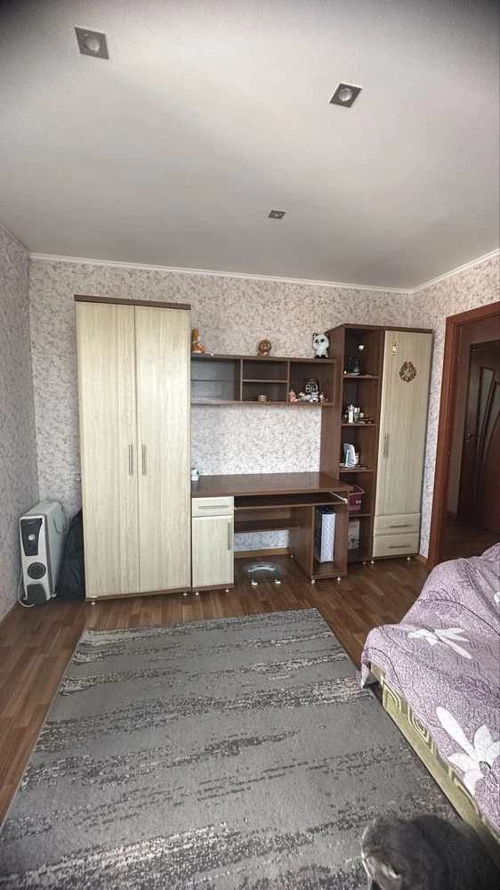 Продажа 2-комнатной квартиры с мебелью и техникой. Каменское, левый берег