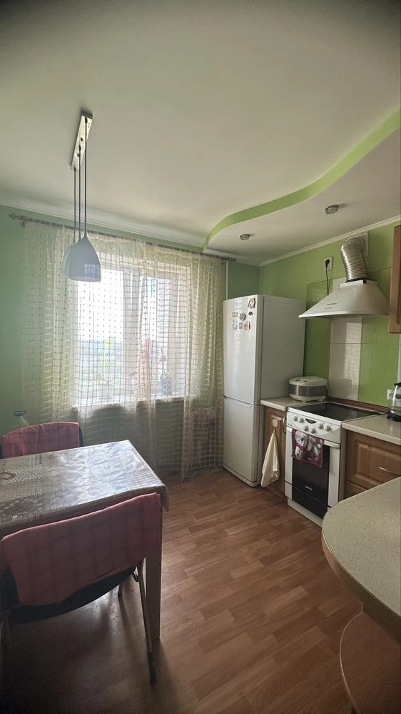 Продажа 2-комнатной квартиры с мебелью и техникой. Каменское, левый берег