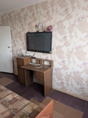 Продається комфортна 3-кімнатна квартира на Левому березі, 1-й мікрорайон