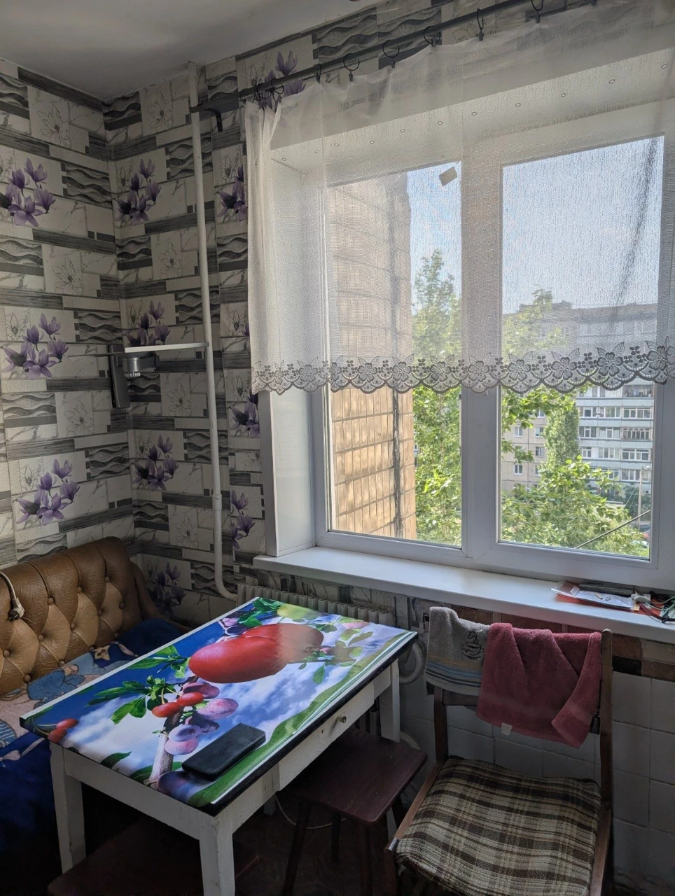 Продається комфортна 3-кімнатна квартира на Левому березі, 1-й мікрорайон