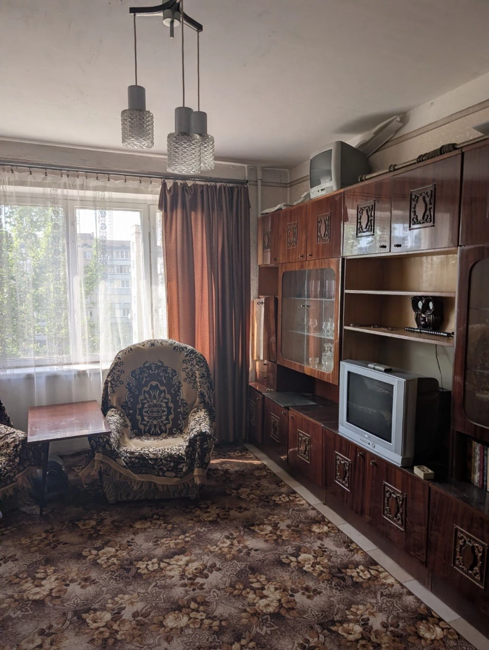 Продається комфортна 3-кімнатна квартира на Левому березі, 1-й мікрорайон