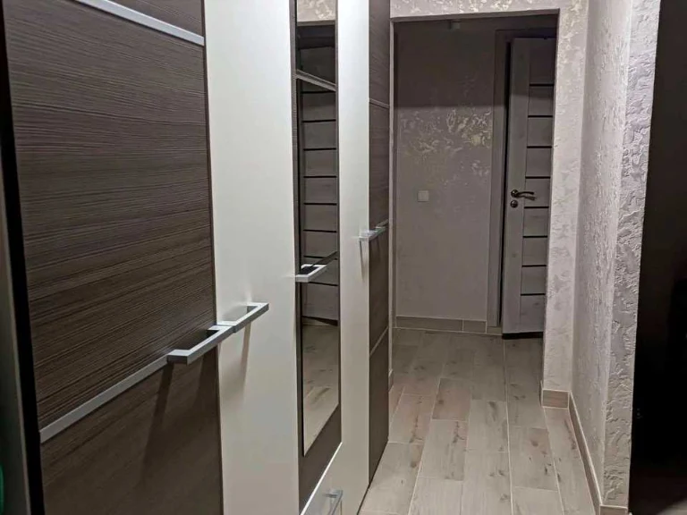 Квартира. Каменское, Каменское (Днепродзержинск), Айвазов