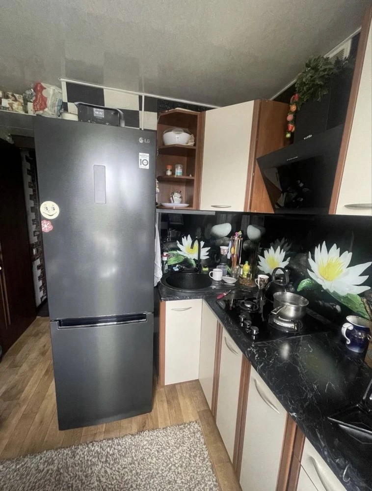 Продається 2-кімнатна квартира в цегляному будинку, проспект Свободи