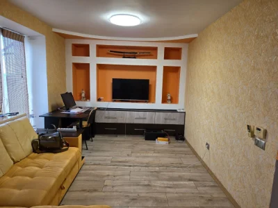 Продаж 2-кімнатної квартири в районі "Черемушки"