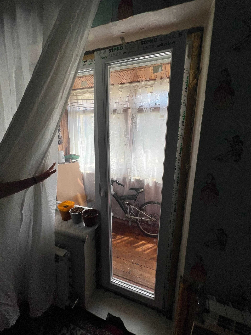 Продається 4-кімнатна квартира на Лівому березі (1-й мікрорайон), Кам'я