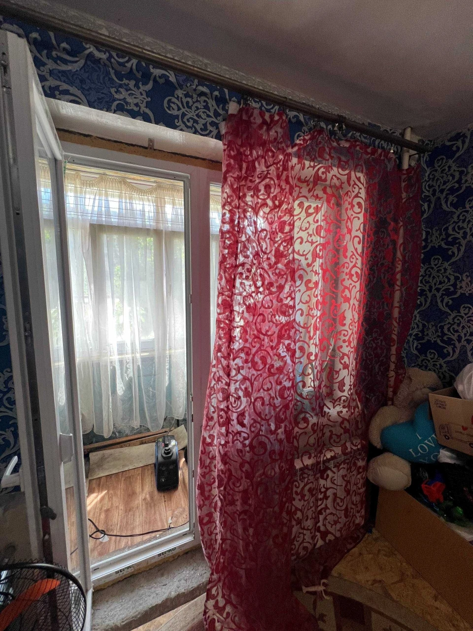Продається 4-кімнатна квартира на Лівому березі (1-й мікрорайон), Кам'я