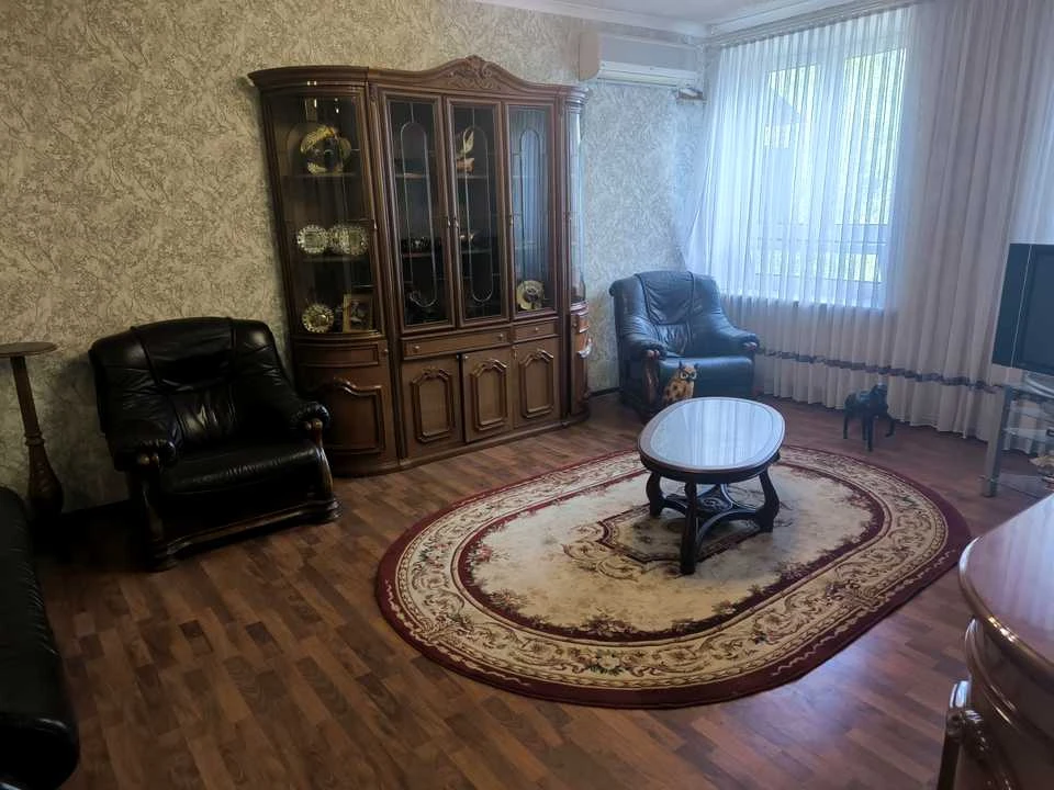 Квартира. Дніпродзержинськ, Кам'янське