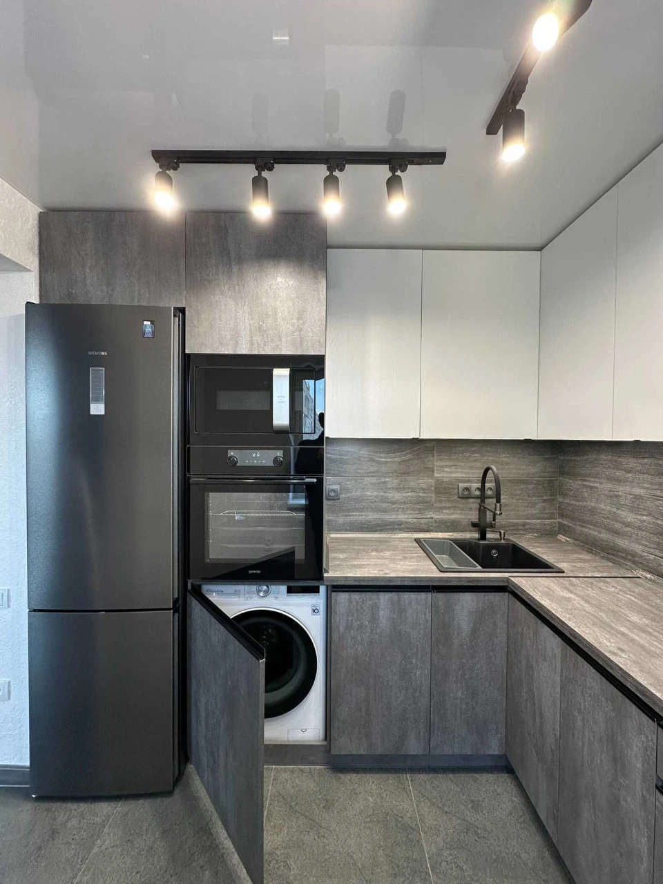 FOR SALE - 2-room apartment, 11th micro-district (left bank)