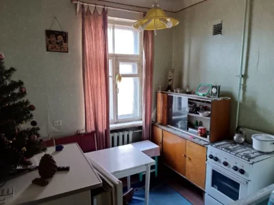 Квартира, 3 кімнати, центр міста Кам'янського. Торг! Срочно!