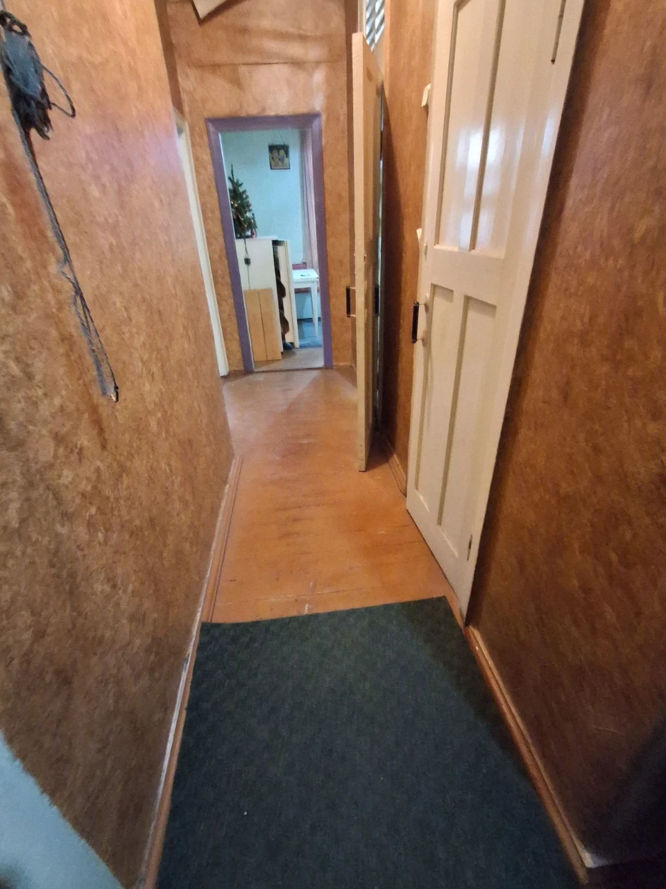 For Sale: 3-bedroom Stalinist apartment in the city center, Kovlechya Street