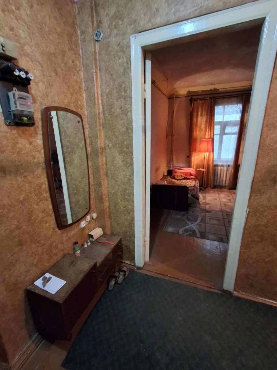 For Sale: 3-bedroom Stalinist apartment in the city center, Kovlechya Street