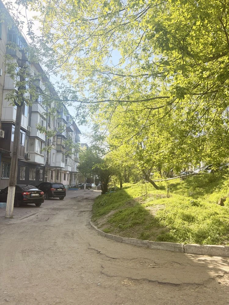Продажа 2-комнатной квартиры ул. М. Грушевского/Звенигородская