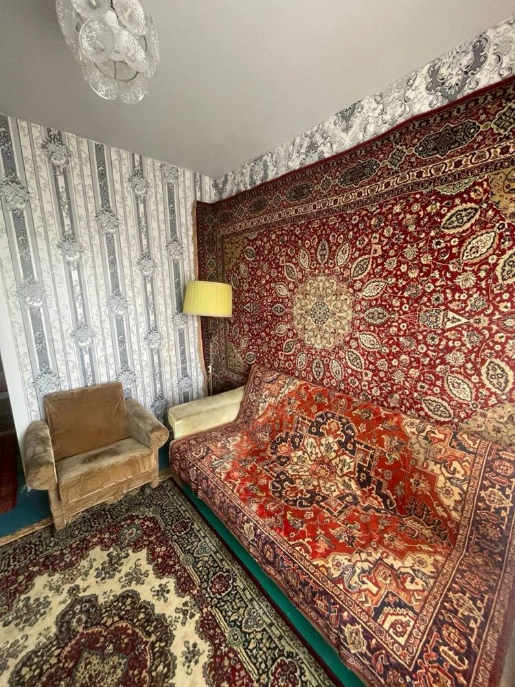 Продажа 3 комнатной квартиры с раздельными комнатами, в кирп