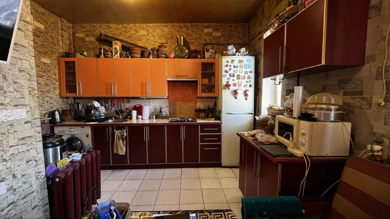 Продажа 3-комнатной квартиры в Соцгороде, сталинка, АО