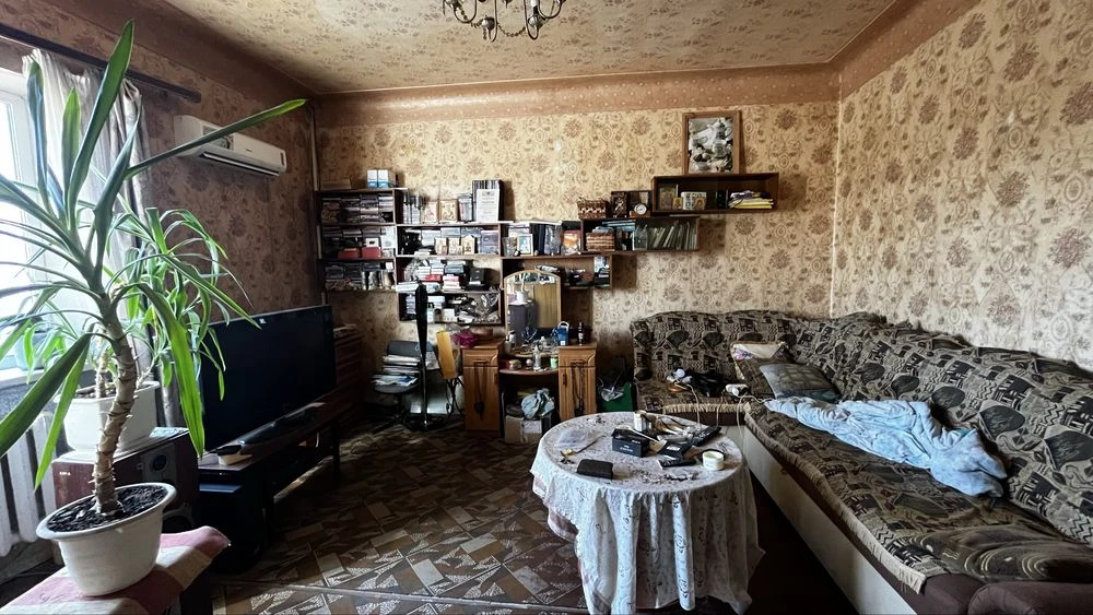 Продажа 3-комнатной квартиры в Соцгороде, сталинка, АО