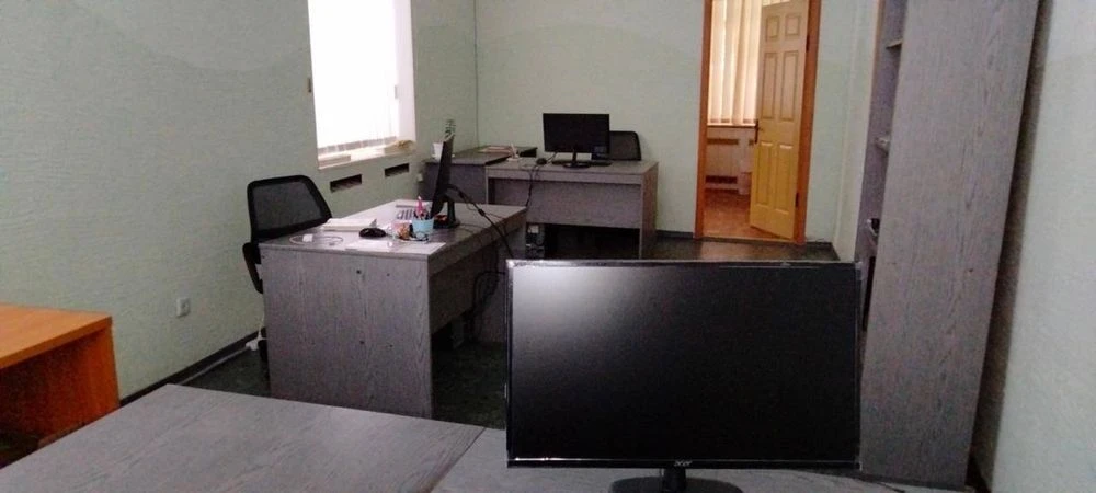 Sale of 2-room apartment, basement floor. NEGOTIABLE!