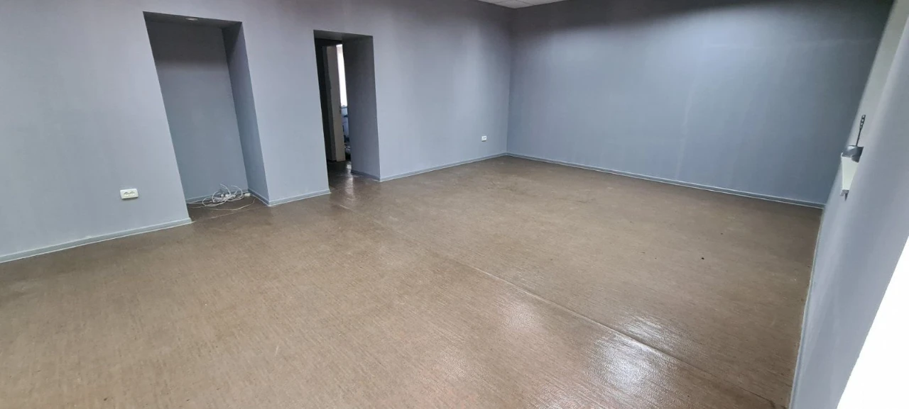 For Sale: 3-bedroom apartment in the center of T. Shevchenko, near an office or store, 66 sq.m.