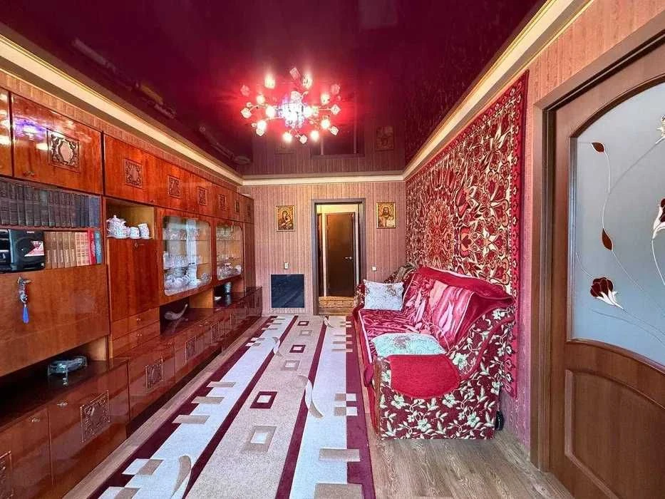 Продаж 3-кімнатній квартири в АО, 3/5, меблі та техніка, СОЦМІСТО- Юліана