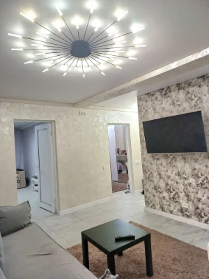 Продаж 3-кімнатній квартири