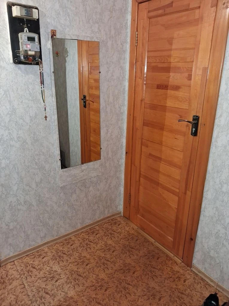Продам хорошую 2к квартиру на Черемушках  Димитрова