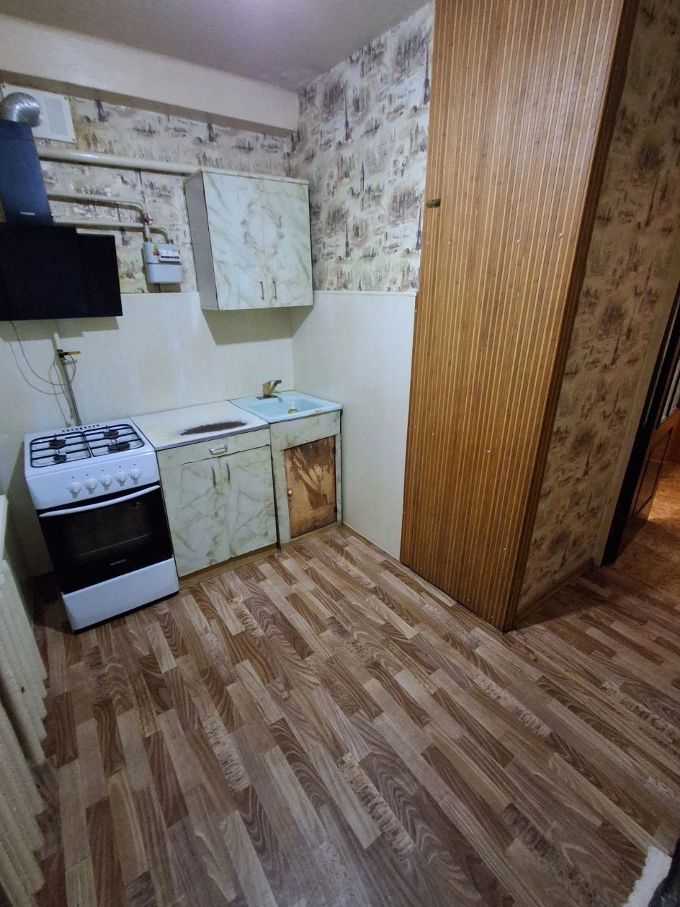Продам хорошую 2к квартиру на Черемушках  Димитрова
