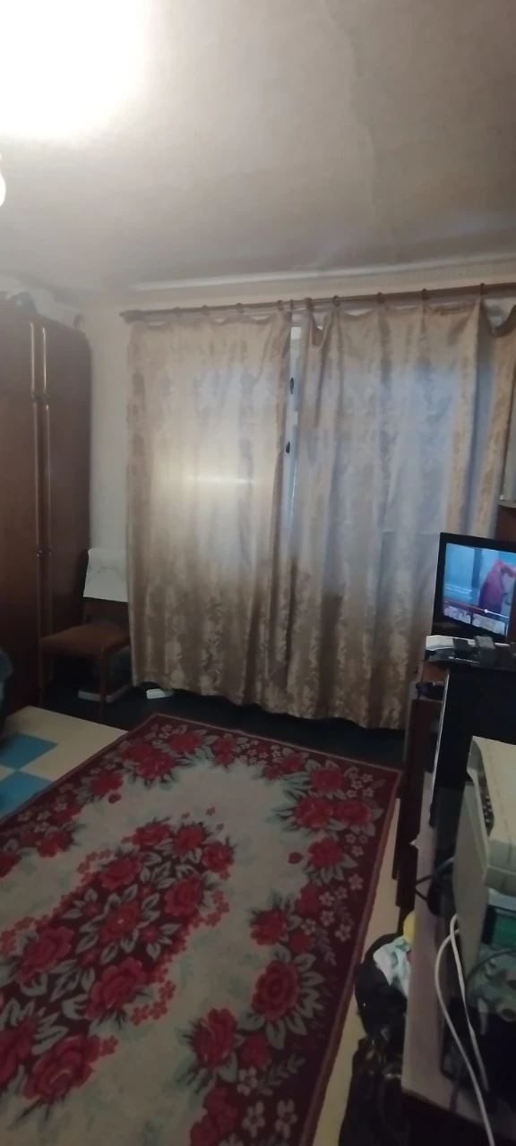 Однокімнатна квартира в цегляному будинку