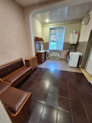 For sale 2-room apartment with GAS/OHEAT in the center