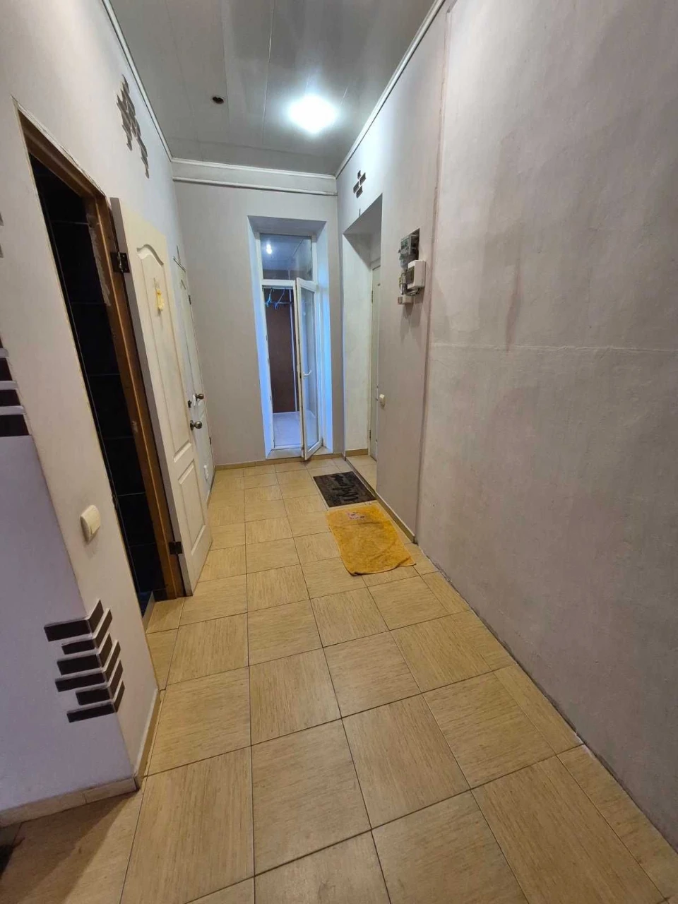 For sale 2-room apartment with GAS/OHEAT in the center