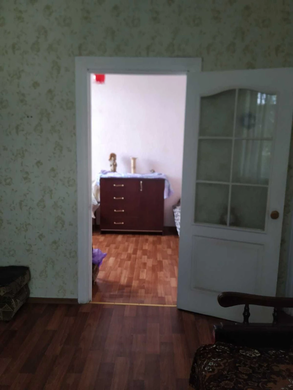FOR SALE: Fully furnished 2-room apartment in a courtyard, B. Khmelnytsky Street (A)