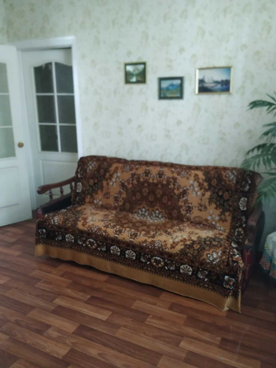 FOR SALE: Fully furnished 2-room apartment in a courtyard, B. Khmelnytsky Street (A)
