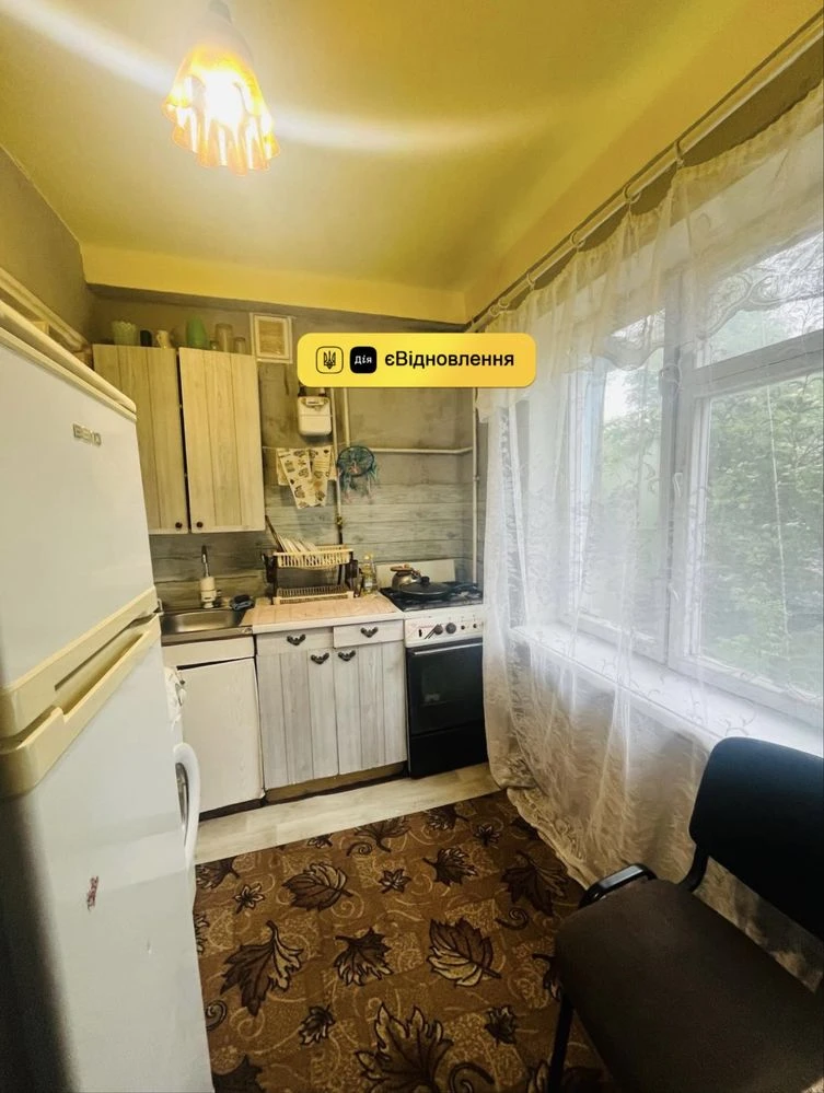 Продам 2-комнатную квартиру, распашонка, район Украины