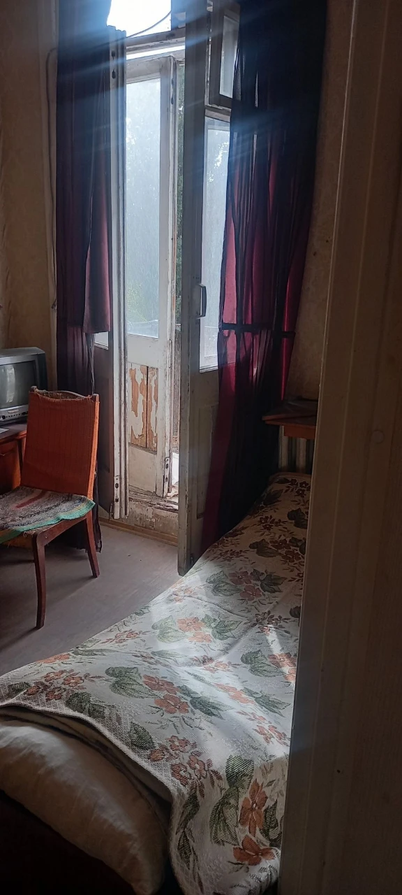 Продам 2ух.к.кв 2/3  Сталинка ул.Калеусовская.