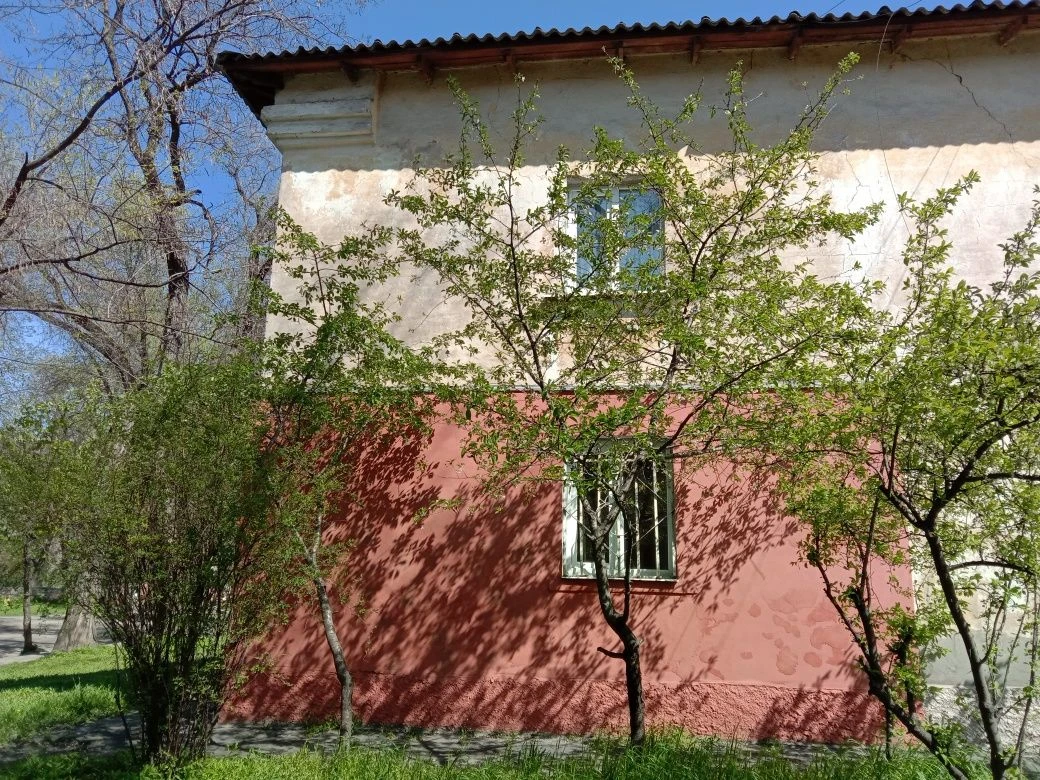 Продам світлу і теплу 2-кімн.квартиру