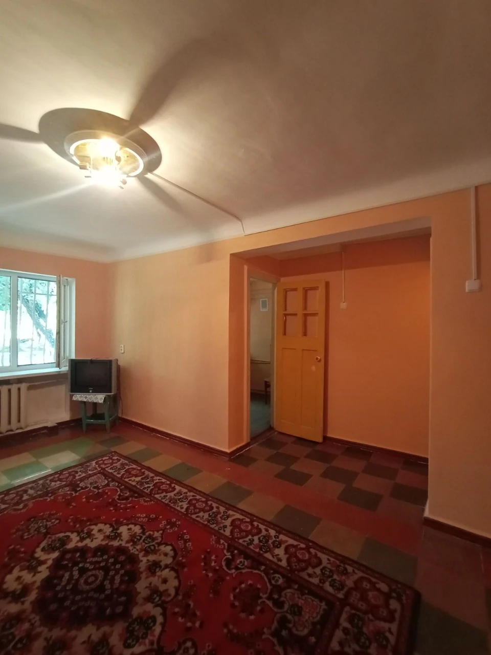 Продам світлу і теплу 2-кімн.квартиру