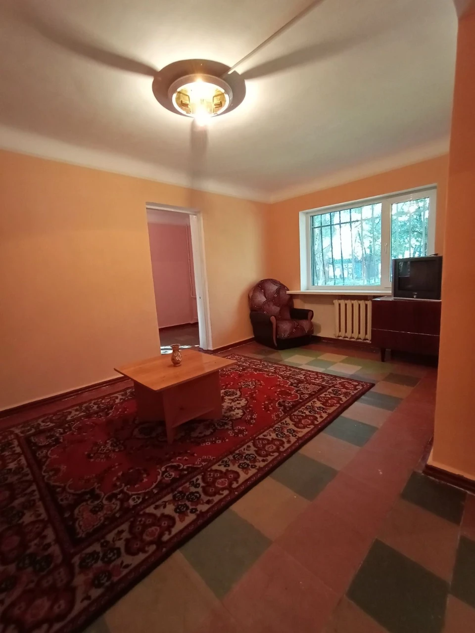Продам світлу і теплу 2-кімн.квартиру