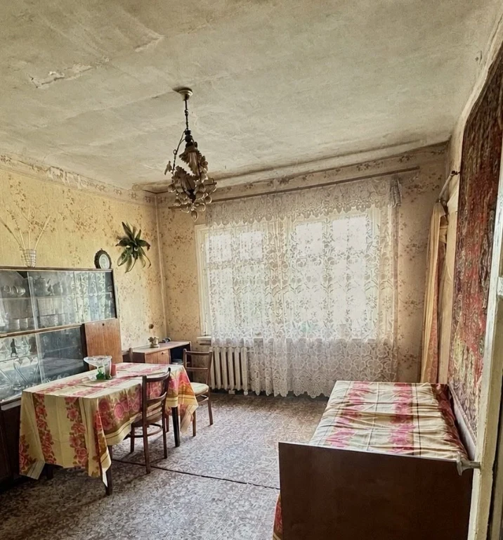 Продам 2-х комнатную квартиру переулок Максима Чиженка