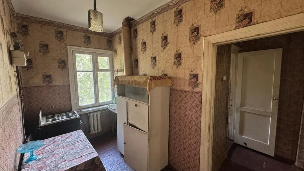 Продам 2-х комнатную квартиру переулок Максима Чиженка